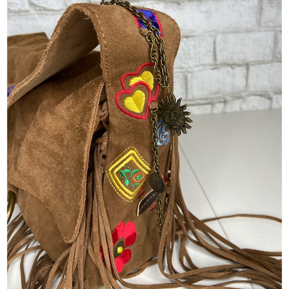 Francesco Biasia Tan Suede Fringe Shoulder Bag - Picture 3 of 10